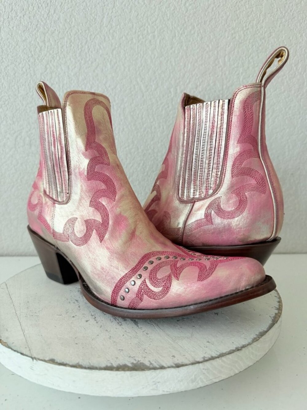 Old Gringo SHAY Pink Cowboy Boots Womens Size 12 Western Gold Leather Short